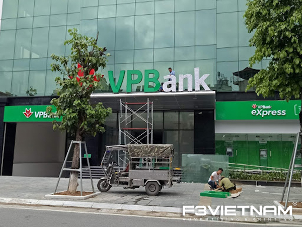 Sửa biển VP Bank - Quảng Cáo F3 Việt Nam - Công Ty Cổ Phần Thương Mại Đầu Tư F3 Việt Nam